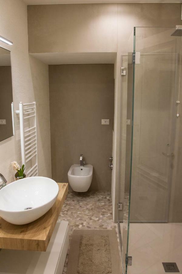 Lella'S Home Como Luaran gambar